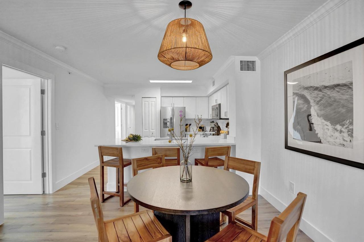 Dharma Home Suites Coral Gables At Gables Grand Plaza Miami Extérieur photo