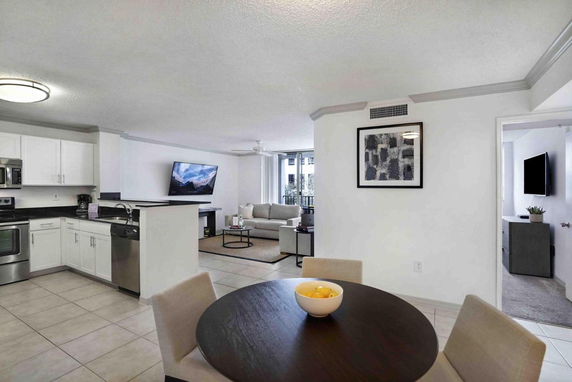 Dharma Home Suites Coral Gables At Gables Grand Plaza Miami Chambre photo