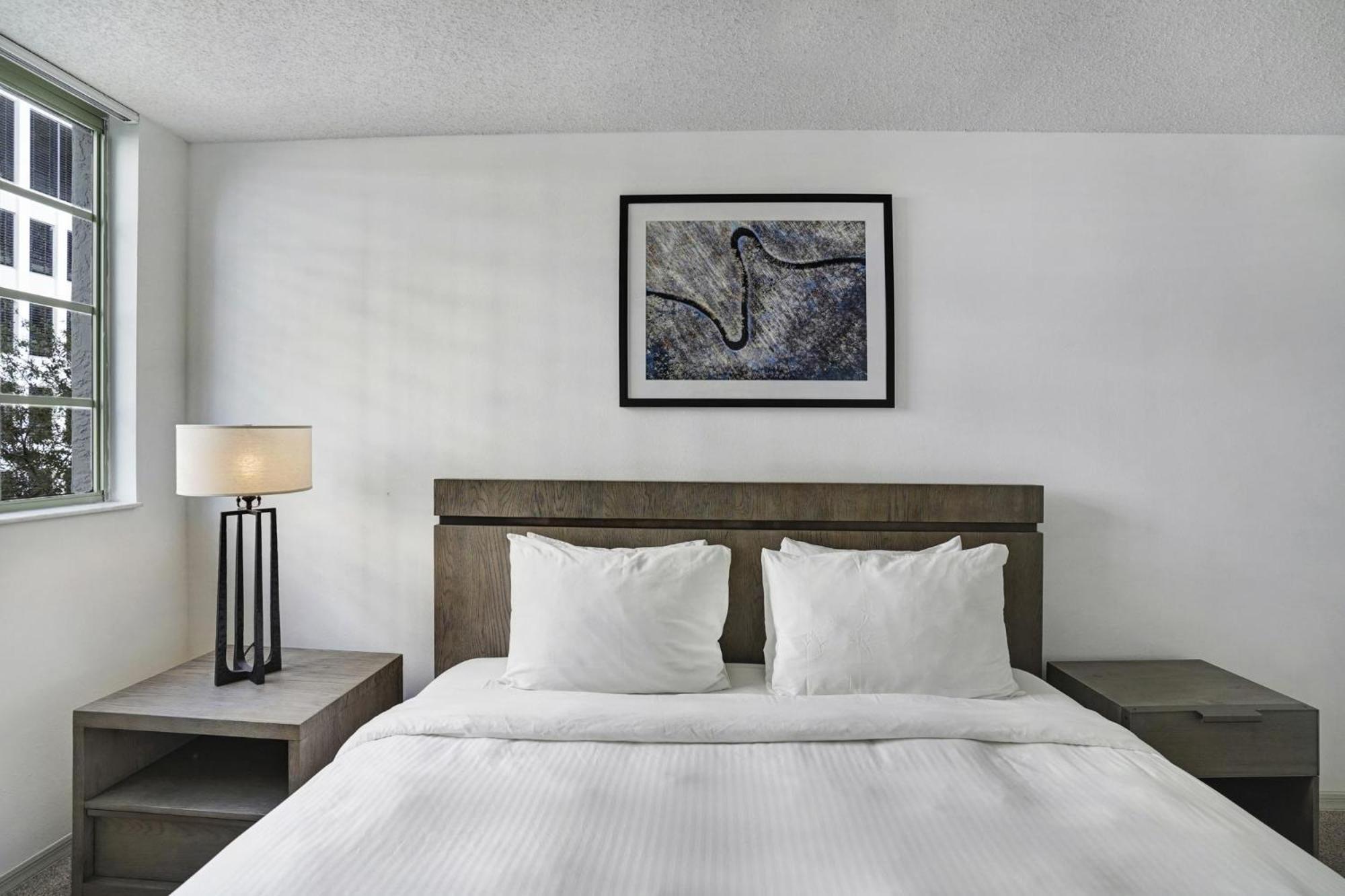 Dharma Home Suites Coral Gables At Gables Grand Plaza Miami Chambre photo