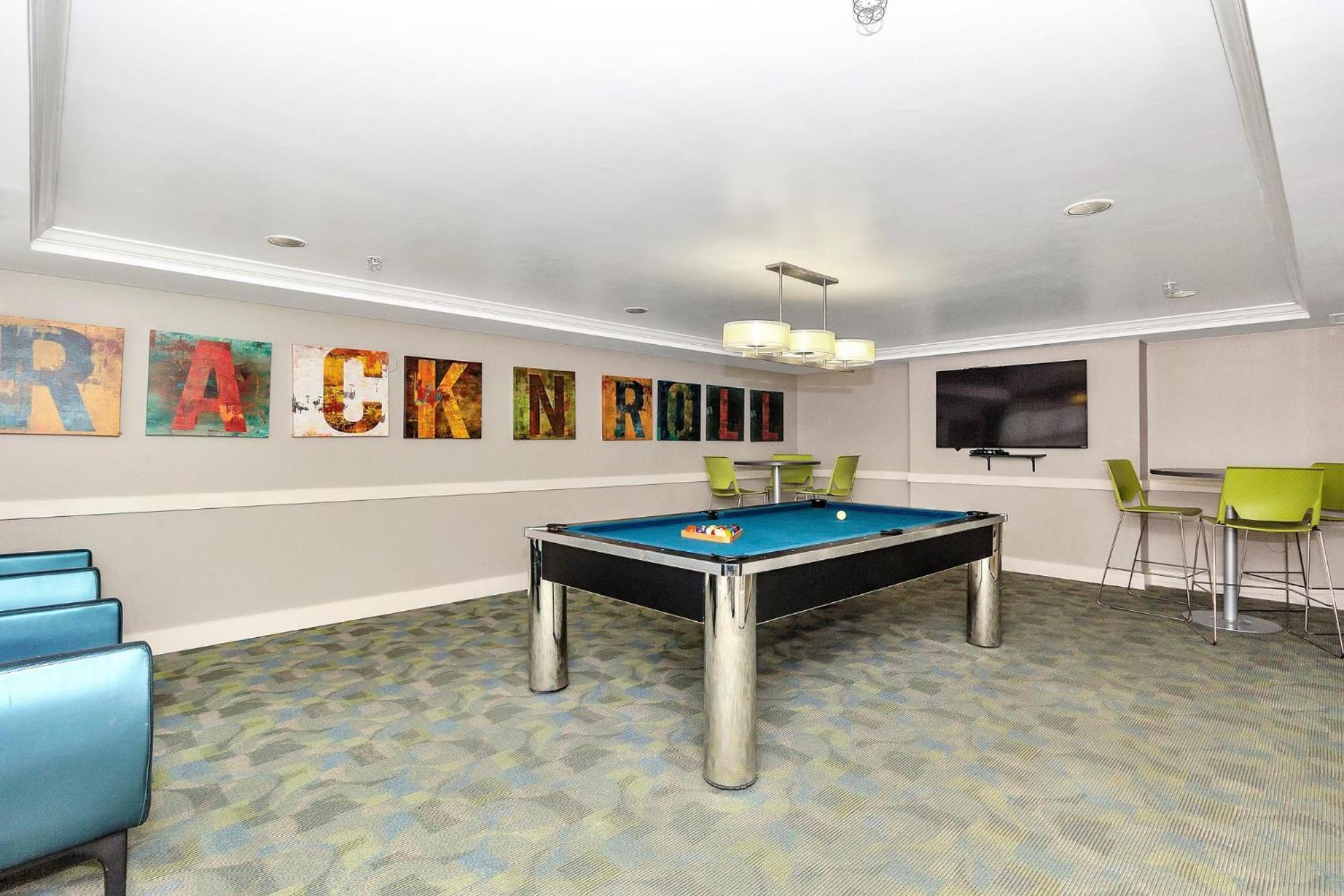 Dharma Home Suites Coral Gables At Gables Grand Plaza Miami Chambre photo