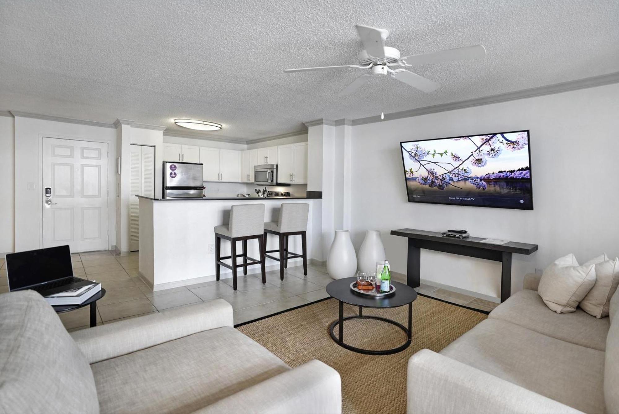 Dharma Home Suites Coral Gables At Gables Grand Plaza Miami Chambre photo