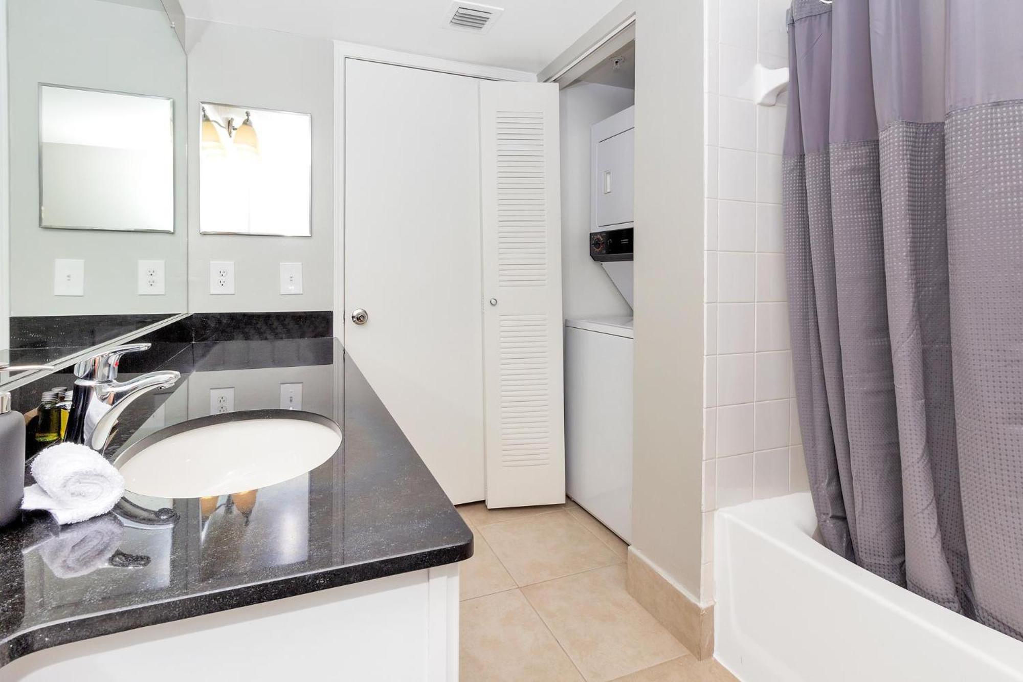 Dharma Home Suites Coral Gables At Gables Grand Plaza Miami Chambre photo