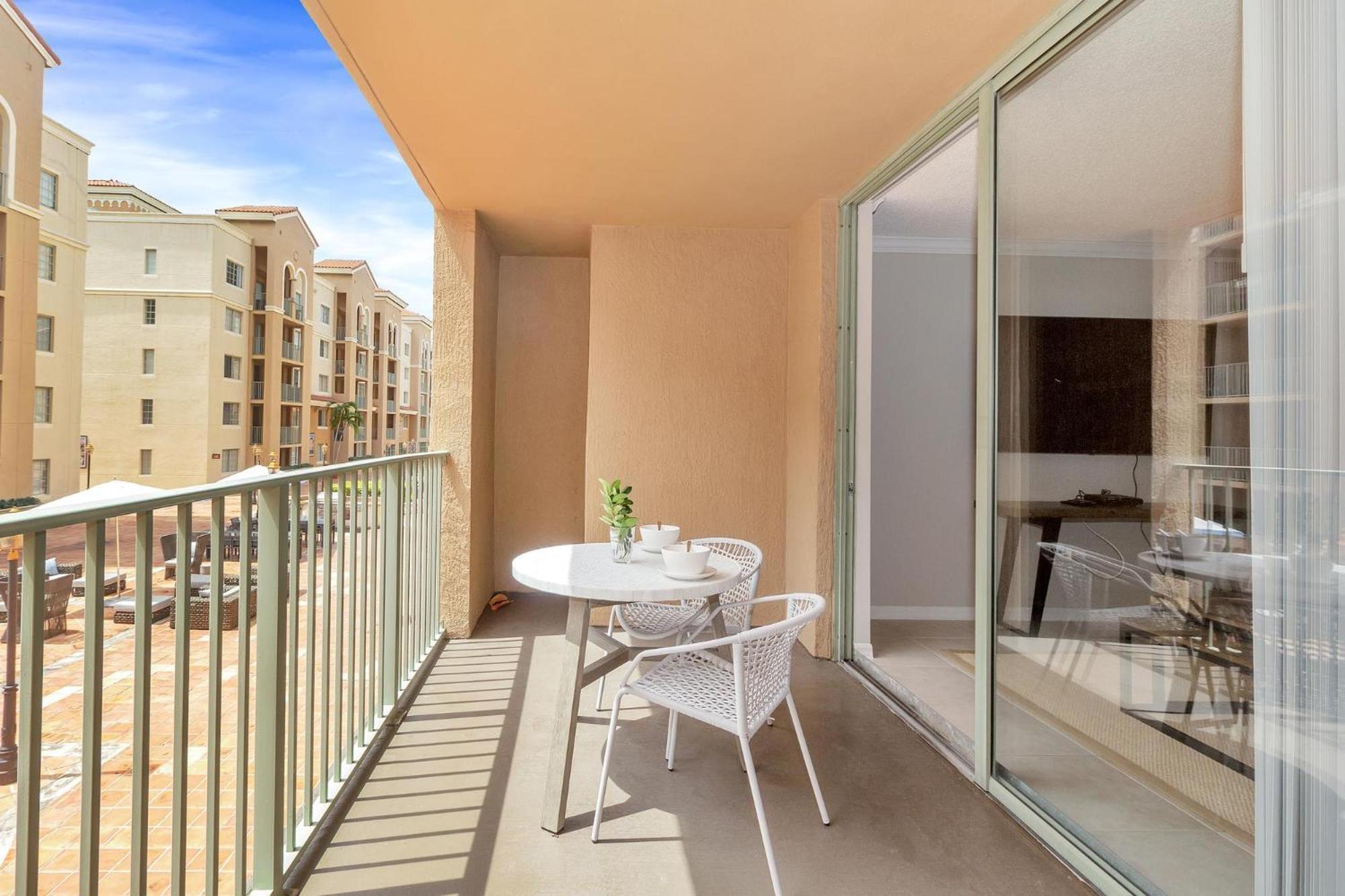 Dharma Home Suites Coral Gables At Gables Grand Plaza Miami Chambre photo